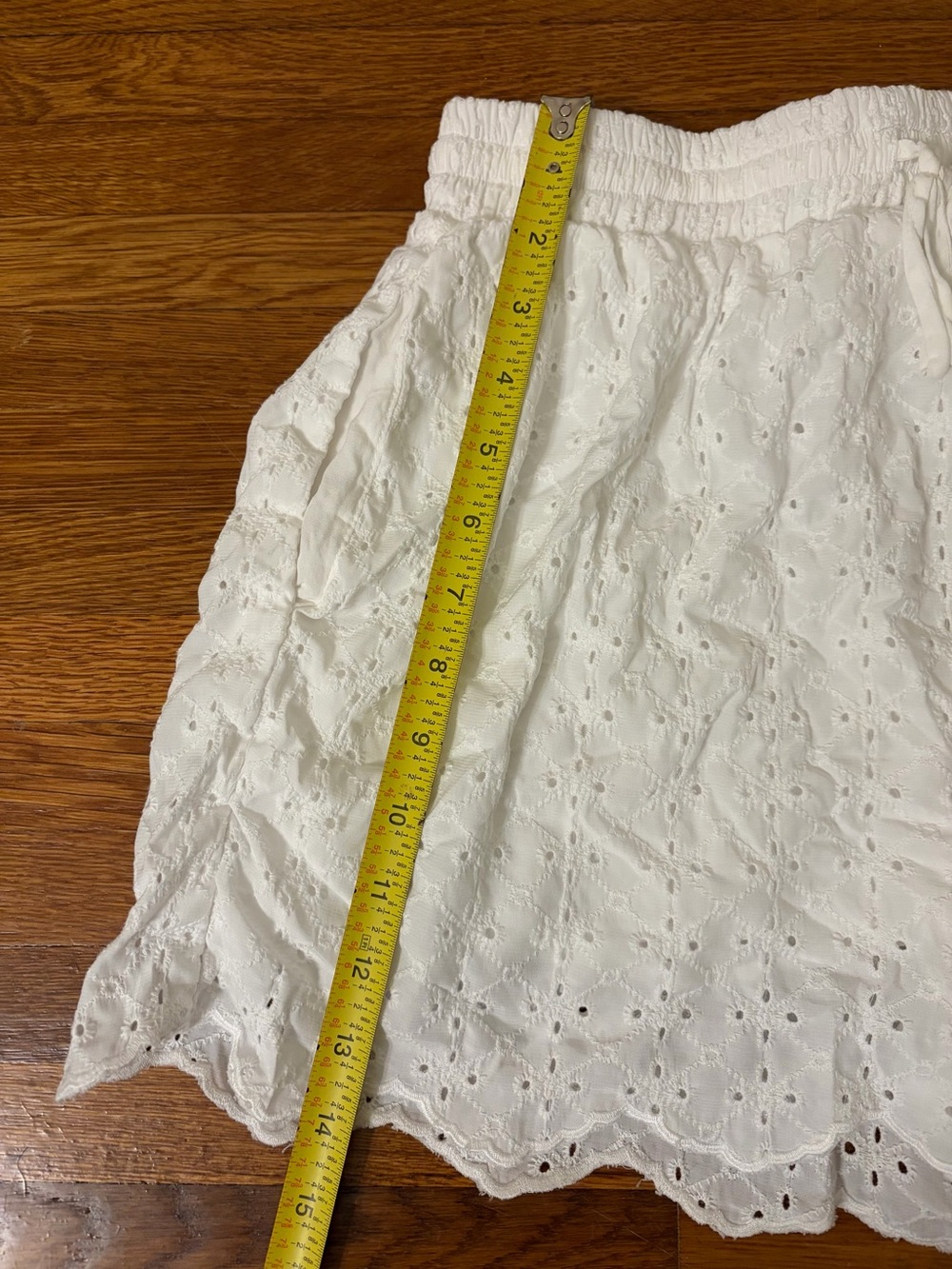 MABLE White Eyelet High Waist Shorts - Picture 5 of 6